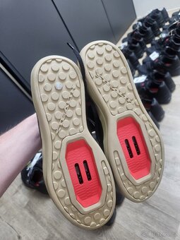 Nové boty na kolo Adidas Five Ten Hellcat Pro 42 - 4