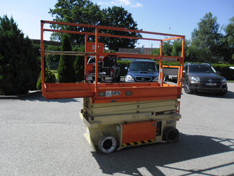 Nůžková pracovní plošina JLG 6RS - 4