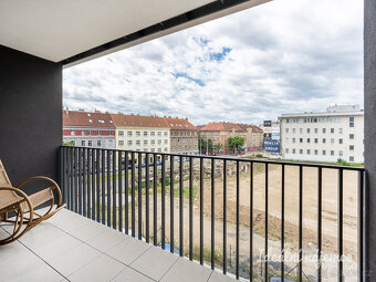 Pronájem bytu 1+kk, Střídavá, Vysočany, 19500 Kč/měs, 34 m2 - 4