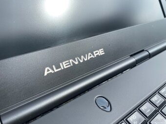 17" Dell Alienware 17 R4 - CPU i7 / GTX980 8GB - 4