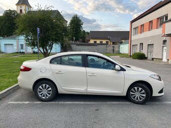 Renault Fluence 1.6 /2016 / 87k najeto / 1. Majitel - 4