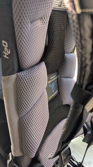 Turistická krosna na dítě – Deuter Kid Comfort III (Comfort - 4