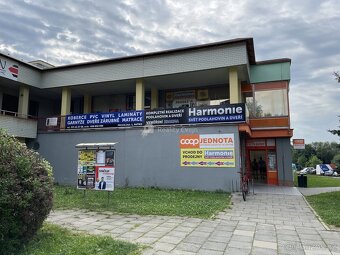 Nabízíme k prodeji obchodní prostory COOP ve Vsetíně na Sych - 4
