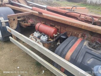 Iveco hákový kontajner - 4