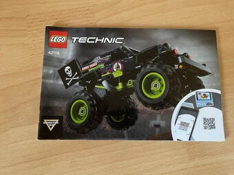 LEGO Technic 42118 Monster Jam Grave Digger - 4