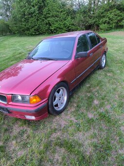 BMW 325 i sedan samon - 4