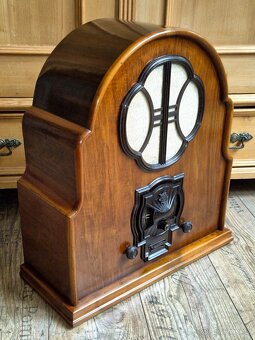 Starožitné rádio Telefunken 341WL, 1931/32, velká kaplička - 4