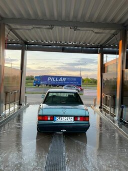 Mercedes 190E W201 - 4