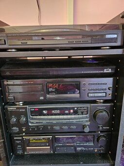 Prodám hifi sestava v prosklené skříňce - 4