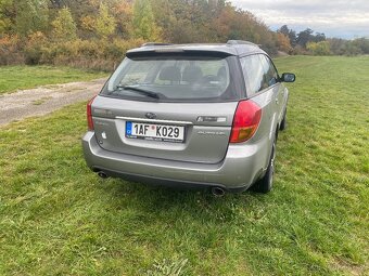 Subaru Outback 2.5i PANORAMA 121 kw automat - 4