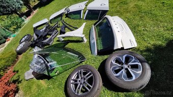 Škoda Scala - vzpěra kufru 657827552C - 4