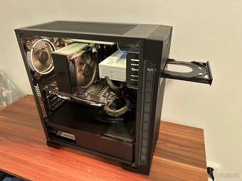 Herní počítač – RX 580 / Ryzen 5 3600 / 16GB RAM - 4