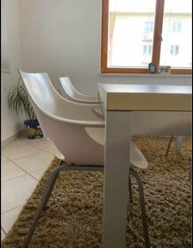 Jídelní stůl slonová kost  Lino design a židle - 4