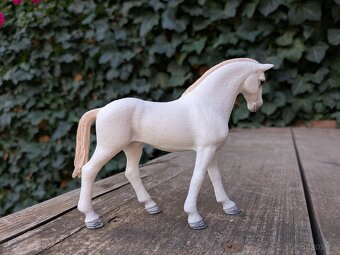 Schleich - stáj pro koně - 4