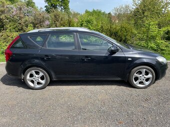 Kia ceed 1.6 crdi 84 kw. kombi Rv 2008. STK 09/26 - 4