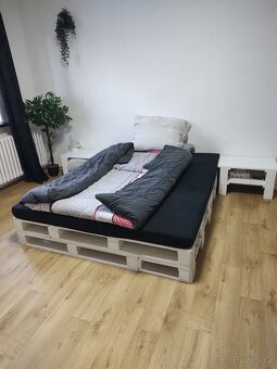 Postel z europalet bílá 160x200 - 4
