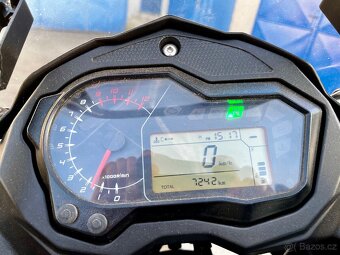 Benelli TRK 502 cestovní motorka - 4