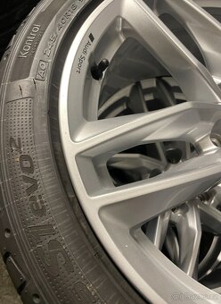 Alu kola + Pneu Audi A4 B9 letní kola 18" 245/40 - 4
