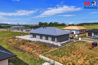 Prodej, rodinný dům 5+kk, pozemek 841 m2, Sukorady u Mladé B - 4