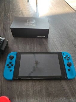 Nintendo Switch v1 - 4