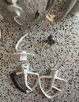 Prodám ikonický kuchyňský robot KitchenAid Artisan KSM175 - 4