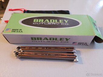 Nůž BRADLEY KIMURA ORANGE/BLACK G10 BUTTERFLY - 4