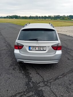 BMW E91 325XI - 4