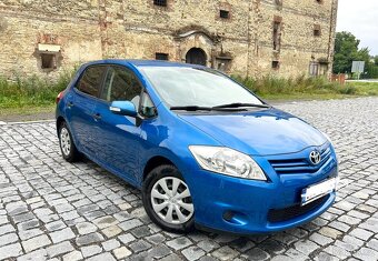 Toyota Auris 1.3 VVT-i, původ ČR 2010, naj. 93 000km - 4