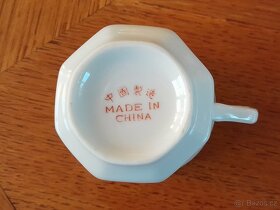 Hrnečky na kávu - šest šálků s podšálky - 4