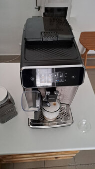 Automatický kávovar Philips na zrnkovou kávu - 4