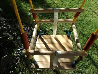 dětská houpačka dřevěná - 4