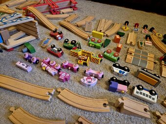 Dřevěné koleje a vláčky - 4