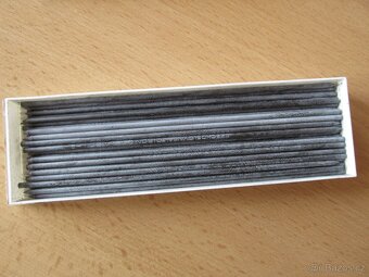 TUHY DO VERSATILEK - 4