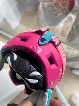 Dětská lyžařská přilba + brýle - 4