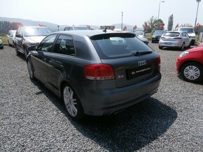Audi S3 2.0 TSI 195 kW vady laku - 4