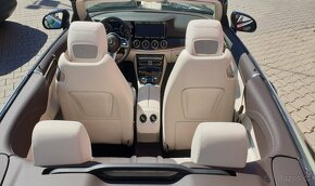 Mercedes Benz E 220d AMG CABRIO BÉŽOVÁ KŮŽE,TOP STAV - 4