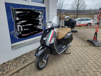 Vespa GTS 300 Super - 4