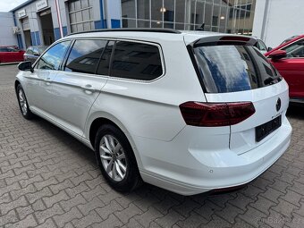 VW Passat B8 Variant 2.0 TDI 110kW Man Navi Tažné Panorama - 4