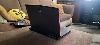 Dell Alienware 15 R3 / Windows 11 Home / Herní notebook - 4