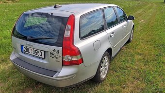 Prodám Volvo v50 nafta 16.D.najeto 166....rok 2008..20 19 - 4