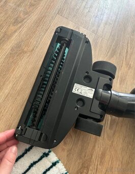 Tyčový vysavač ETA Moneto II AQUA PLUS - 4