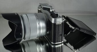 Fujifilm X-A2 + Objektiv XC 16-50mm 12800 Exp. - 4