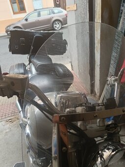 Suzuki Intruder C800 - 4