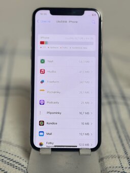 iPhone X, 64 GB - 92% baterie. - 4