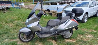 Aprilia Atlantic 500 - 4