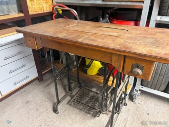 Šičí stroj BOBBIN šlapací - 4