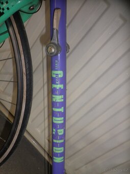 Staré silniční kolo Bianchi Futura - 4