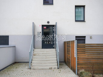 Prodej moderního bytu 1+kk, ul. Střední 622/34, Brno - 4