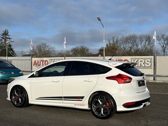 Ford Focus ST 2,0 250PS, 1.Maj,Zachovalý - 4