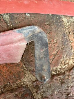 4x kosa + 2x násada - 4